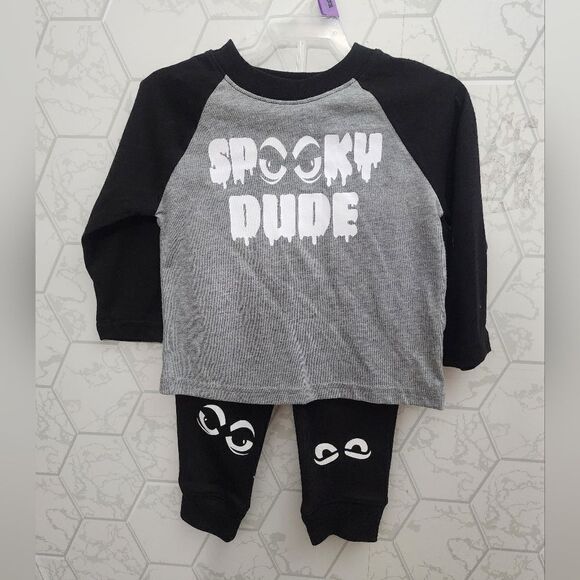 Nwt Toddler Boy's Halloween Clothes Bundle,  Sizes 12 months and 2T - Picture 2 of 6